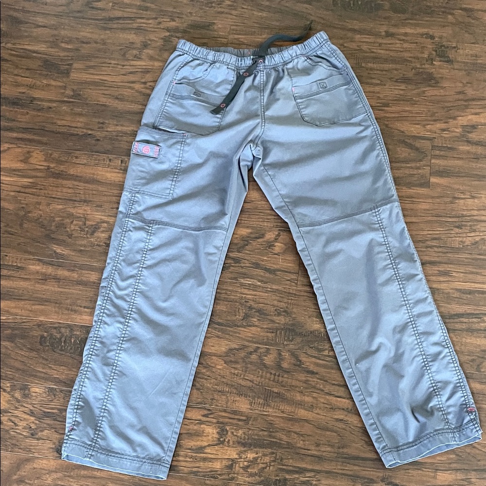 WonderWink Women's Scrub Set in Slate Gray with Pink Accents Size M - Picture 2 of 8
